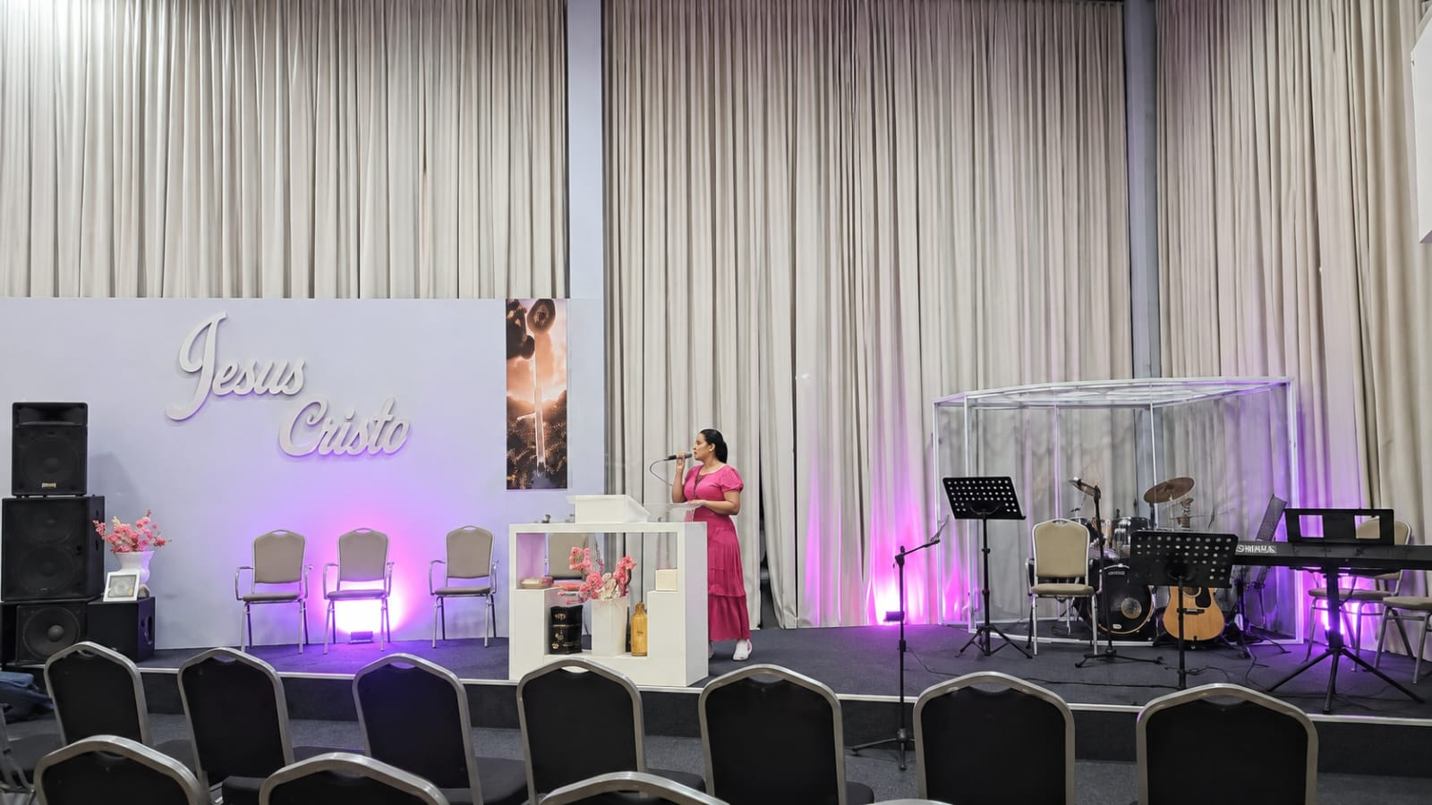 Culto na Igreja Pentecostal Caminho de Cristo